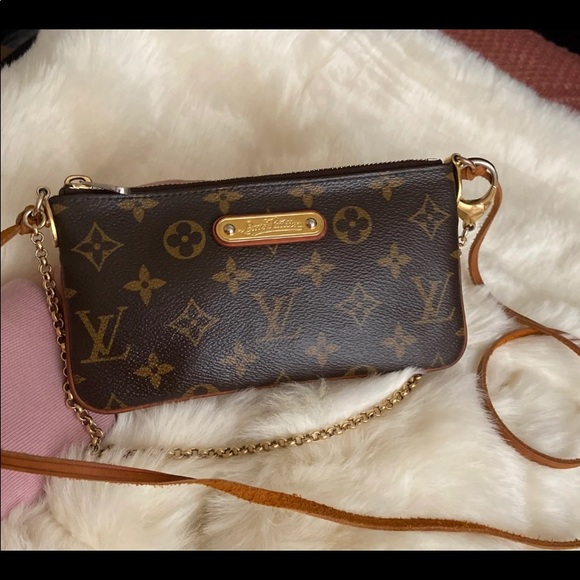 Sold/Authentic Louis Vuitton milla MM bag❤️❤️ - Picture 3 of 15